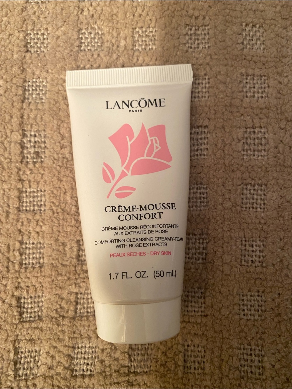 Lancôme Crème-Mousse Confort Cleansing Foam – Pink/White
